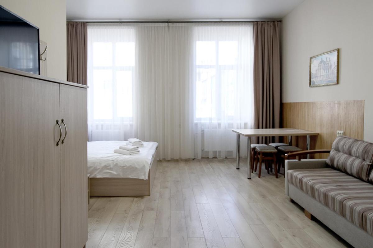 Buk Apartments On Doroshenka 25 Lviv Luaran gambar